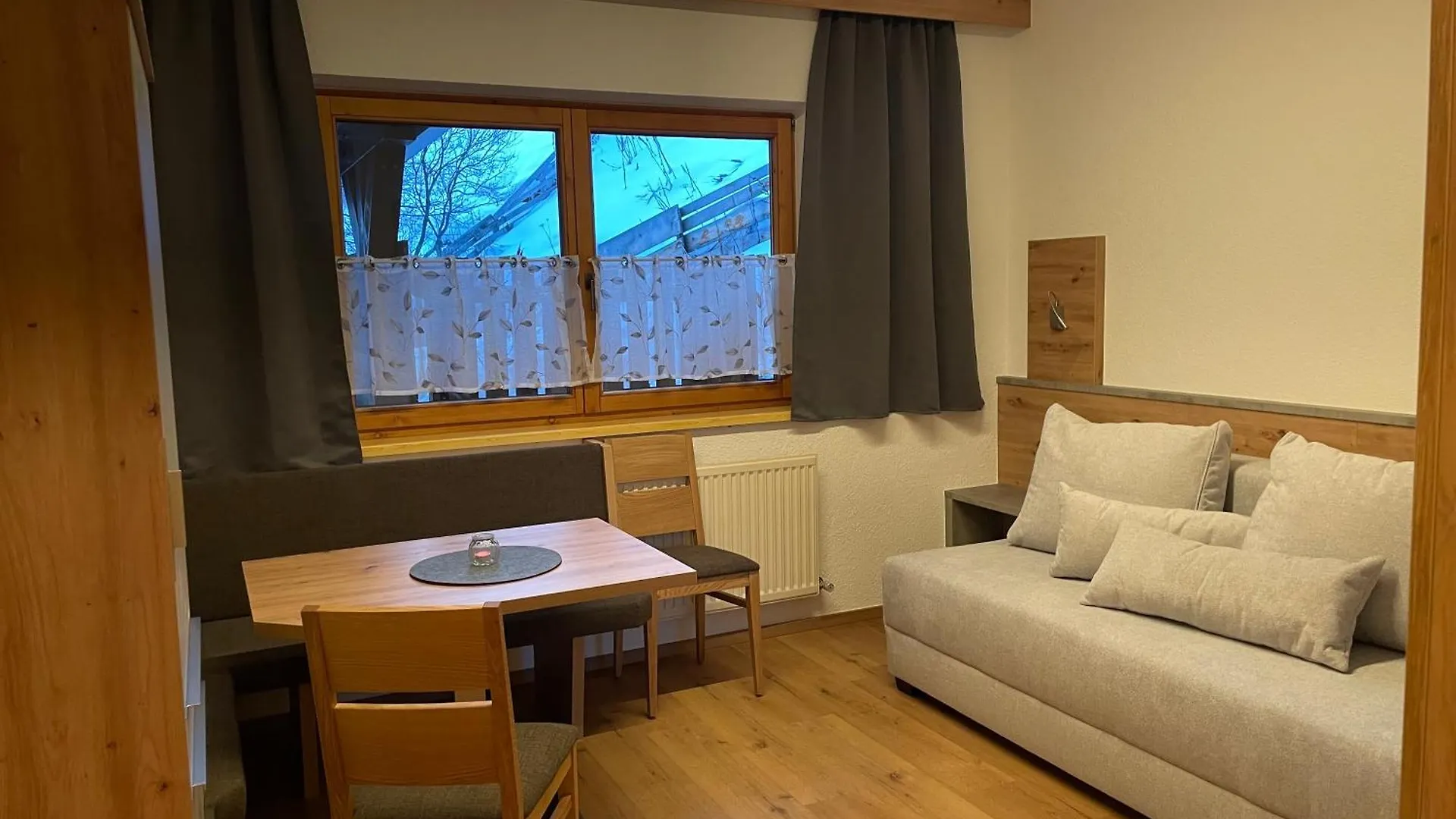 Bed & Breakfast Gaestehaus Wieshof Vent